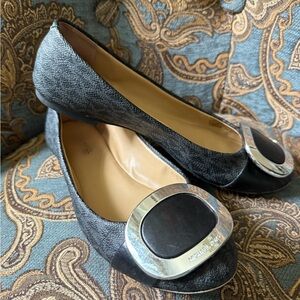 Nine West Platinum Leather Shoes Size 6